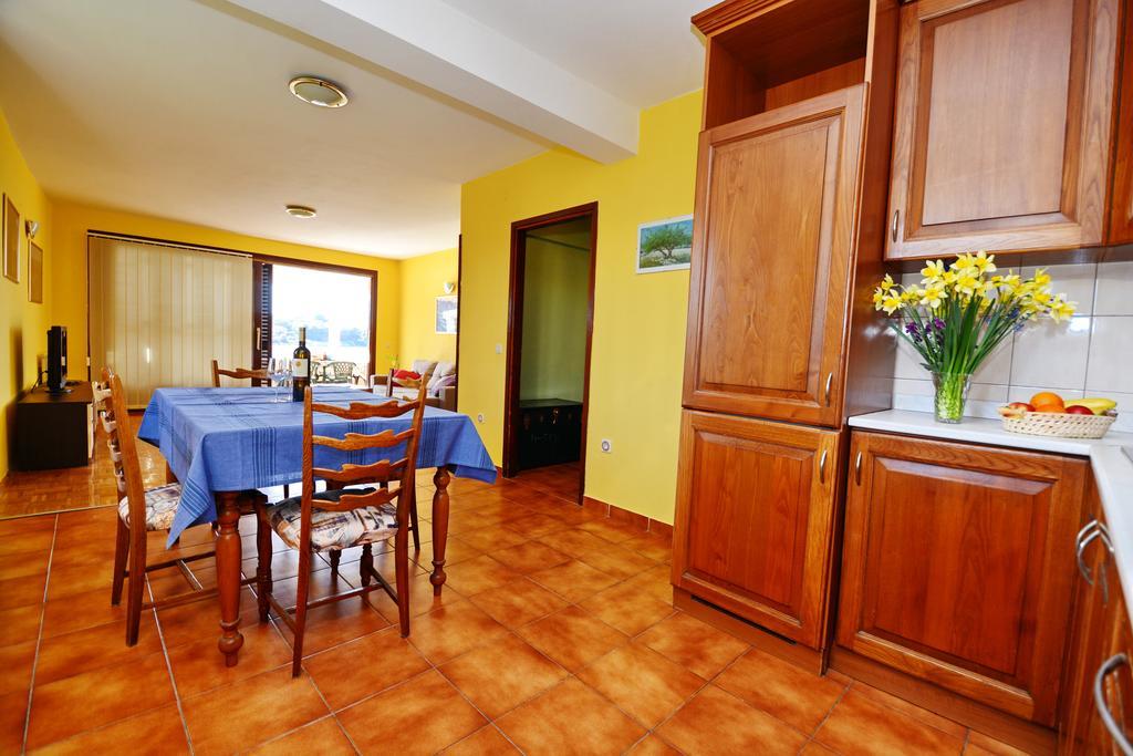Apartments Sol Солине Экстерьер фото