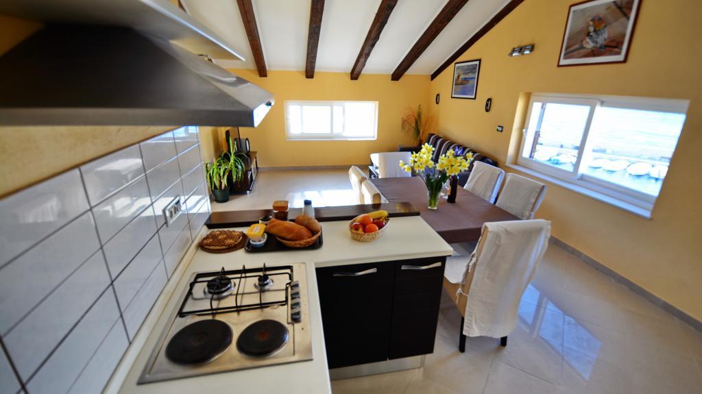 Apartments Sol Солине Экстерьер фото