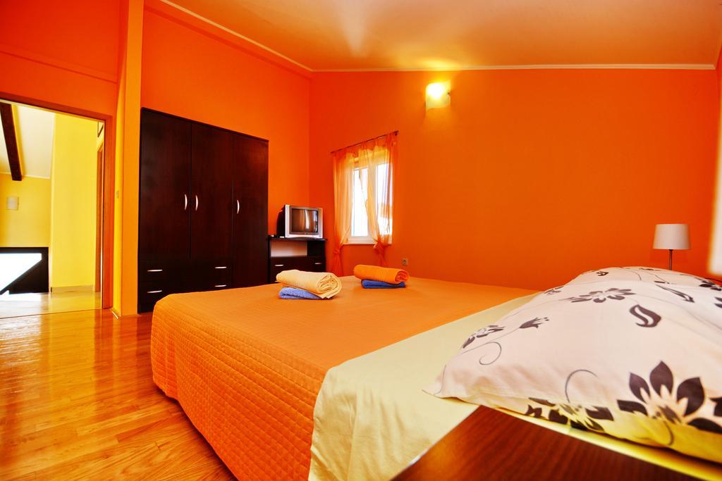 Apartments Sol Солине Экстерьер фото